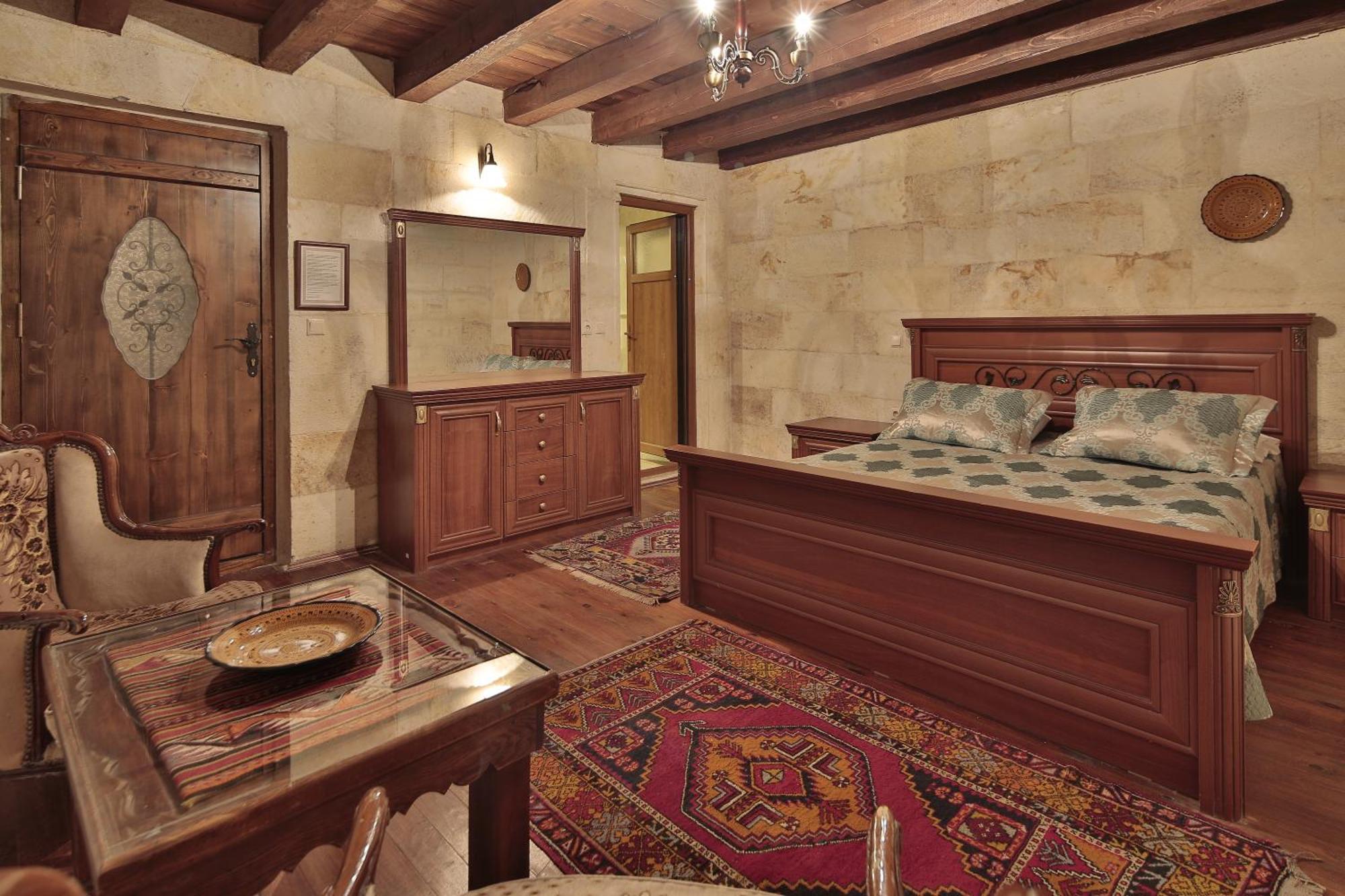 Shoestring Cave House Goreme Room photo