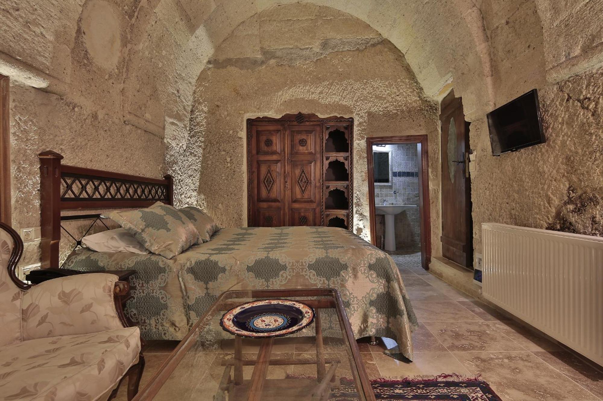 Shoestring Cave House Goreme Room photo